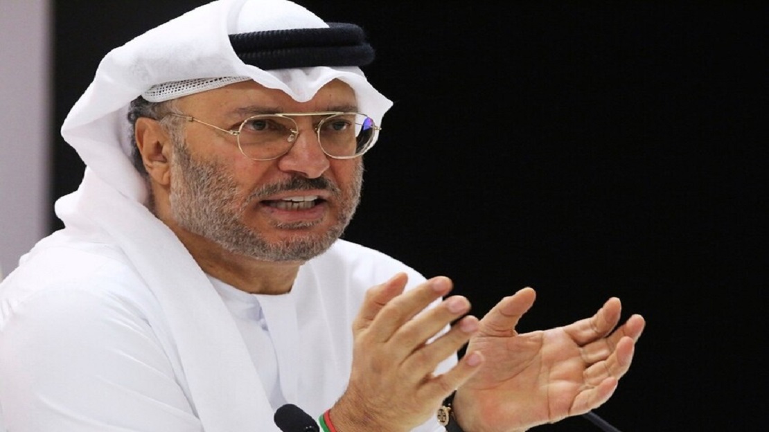 قرقاش يرد على 