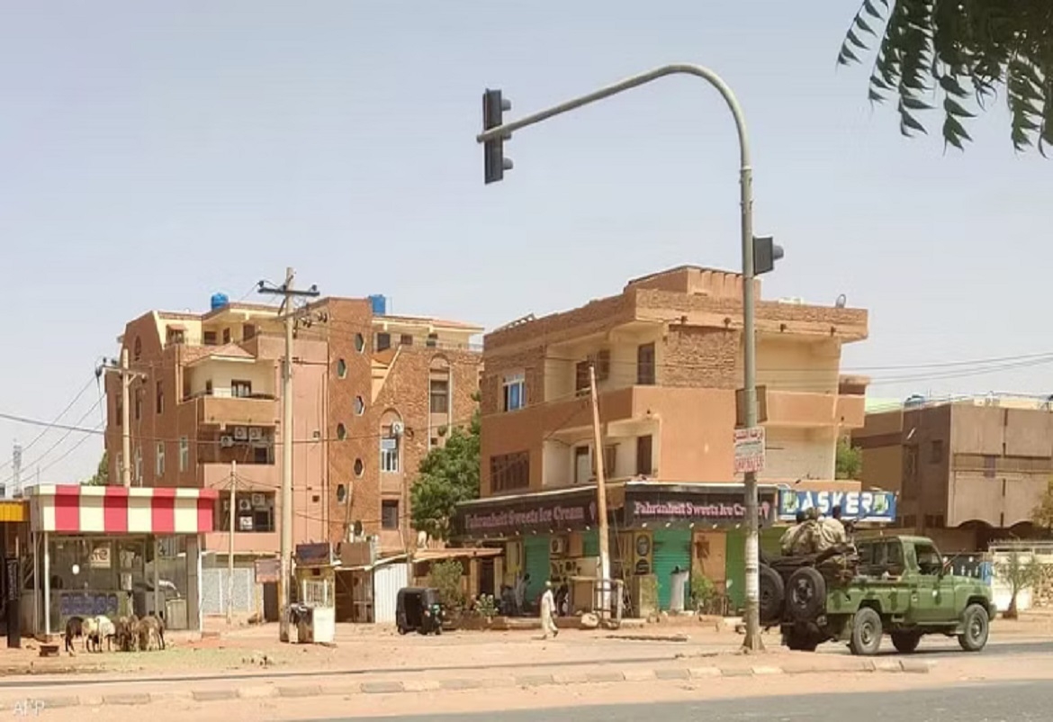 تمديد وقف إطلاق النار بالسودان لـ 5 أيام إضافية.. وترحيب سعودي وأمريكي