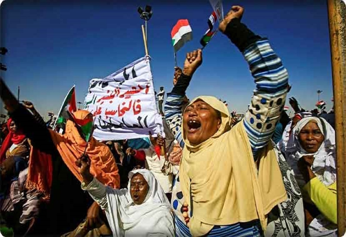 الامارات وروسيا وتركيا يحاولون إنقاذ السودان