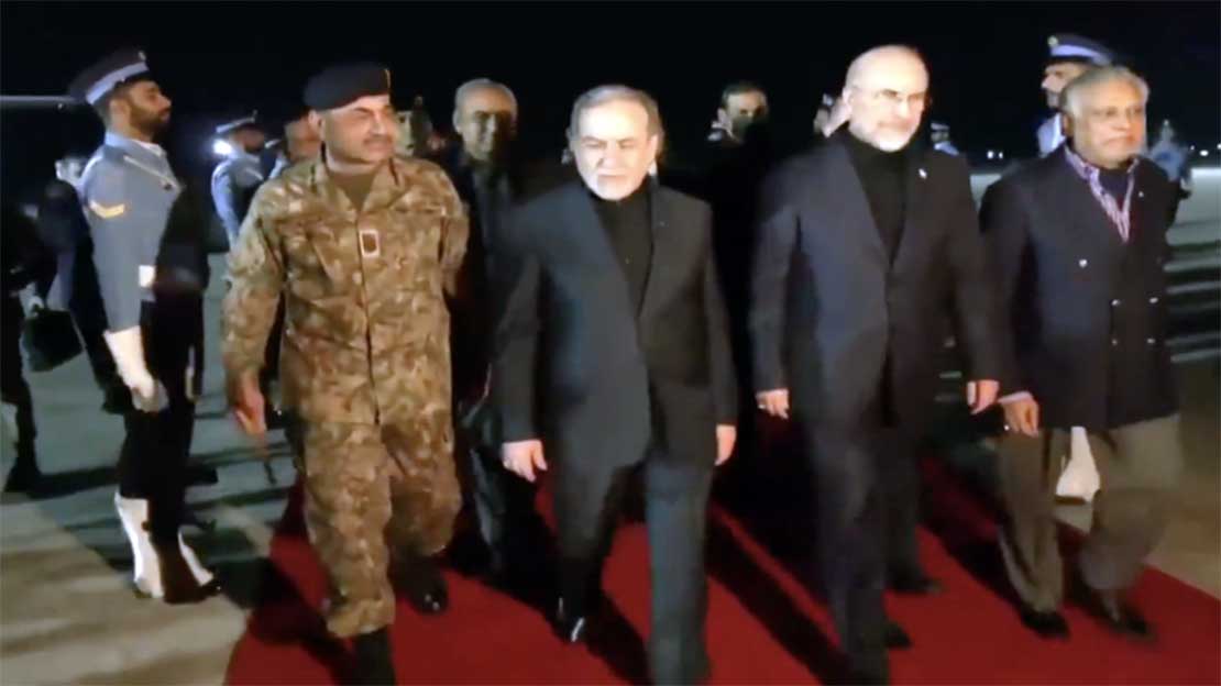 الوفد الإيراني يطرح 