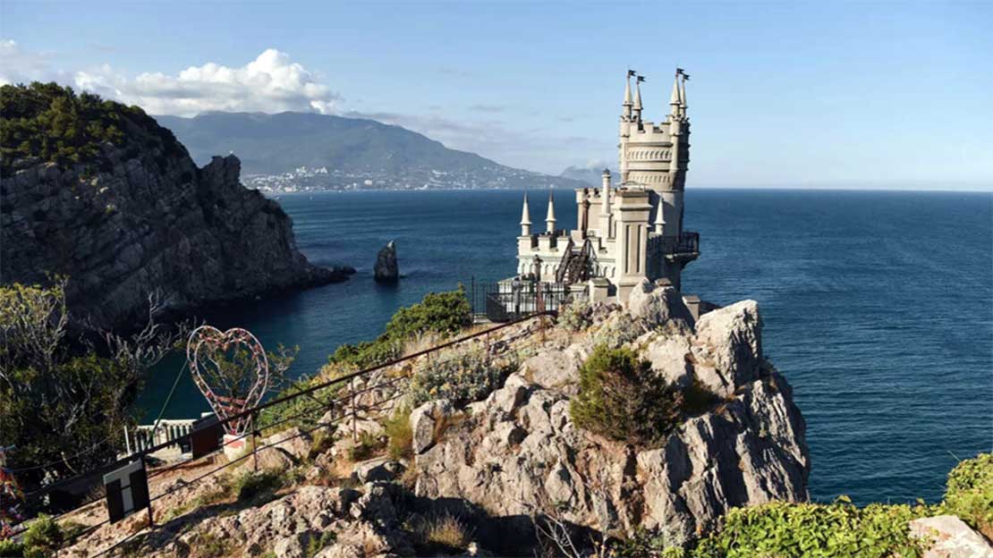 رئيس برلمان القرم: الانضمام إلى روسيا أنقذنا من الدمار