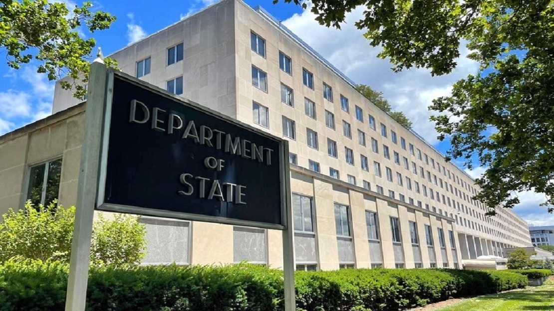 الخارجية الأمريكية: واشنطن تسعى إلى إقامة علاقات مستقرة مع بكين لكنها لا تثق بها