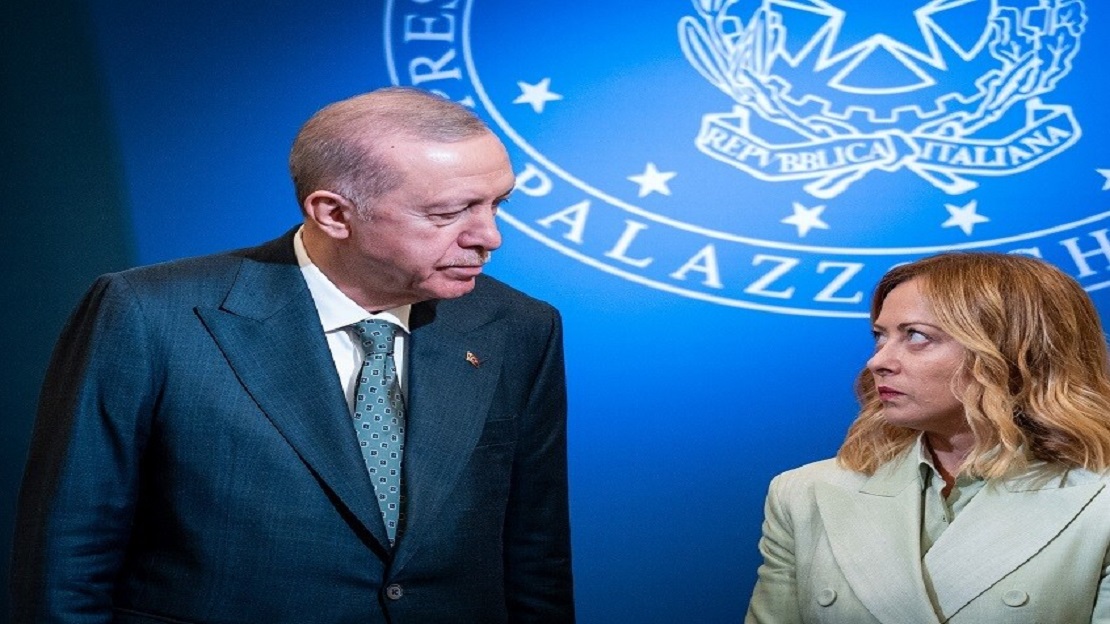 أردوغان بعد استجابة ميلوني لنصحية الإقلاع عن التدخين: أتمنى لو أستطيع إقناع مواطني بلادي بالأمر نفسه