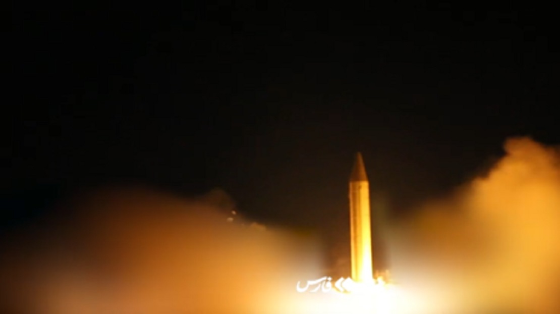 الحرس الثوري الإيراني يعلن إطلاق صواريخ 