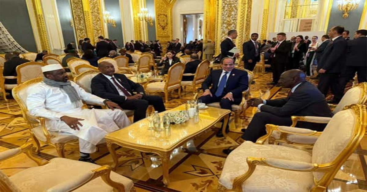 صورة للسيسي من داخل الكرملين تكشف محاولته لحل خلاف إفريقي